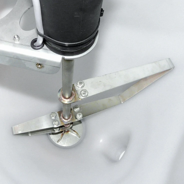 Saline Agitator for slow moving material